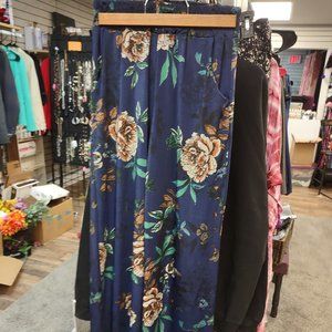 Blue floral wide-leg pants from WIN-WIN, size Small/Medium - EUC